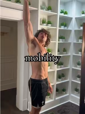 movility is just as important as the workout…  #zenrous #mobility #workoutmotivation #GymTok #gymmotivation 