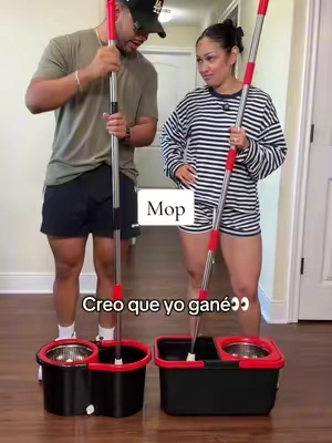 Que dice el publico? 😁 #mop #limpiando #limpiezadecasa #trapeando #clean 
