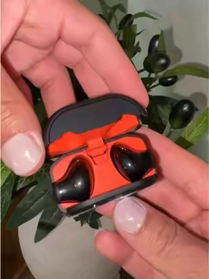 Audífonos que traducen más de 10 idiomas y que son resistentes al agua‼️ #audifonostraductores #audifonosinalambricos #htc #audifonos #earphones 