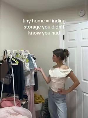 don’t let your bedroom door be wasted real estate 🫶 #tinyhome #smallspaces #storageideas #organizationhacks 
