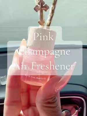 The perfect girly scent 💕😌 #carairfreshener #pinkchampagne #pinkgirl #pinkaesthetic #girlythings 
