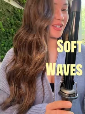 Soft large waves with this curling iron #hair #softwaves #haircurl #volumehair #hairhacks 