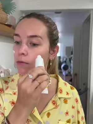Skincare that’s pregnancy and postpartum safe > #celimax #celimaxporedarkspotbrighteningcream #brighteningskincare @celimax.global @celimax US Store 