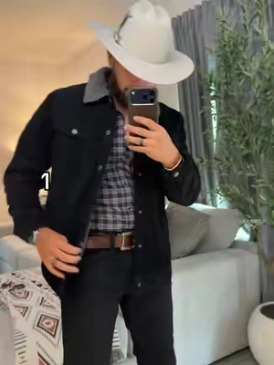 Se viene la temporada del frío y ahora es cuando aprovechar🔥😮‍💨 #estilovaquero #outfitparahombre #chamarrasmalboro #chamarrasparahombre #hombres 
