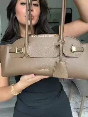She’s so gorgeous I canttt #newbellabags #leatherbags #bougieonabudget #dreambag 