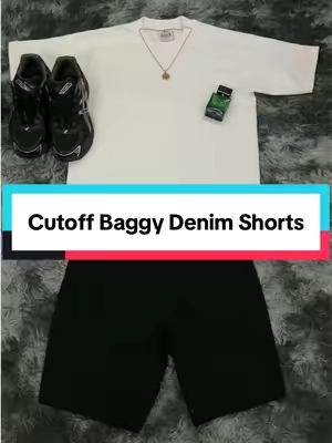 Affordable baggy cutoff jean shorts, these are perfect for back to school🤝 #mensfashion #baggyshorts #TikTokshopbacktoschool #affordablefashion #backtoschool 