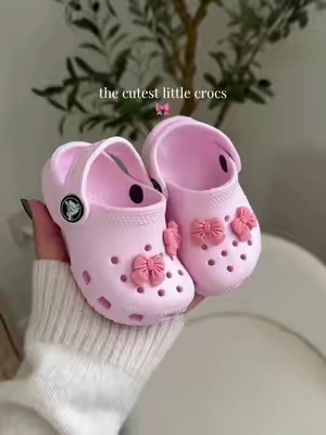 the cutest little crocs for my baby 🎀✨ @Crocs #crocs #toddlercrocs #kidscrocs #kidsshoes #momlife 