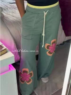 Women's Bohemian Wide-Leg flower patch Pants 🌺 cute fashion for the fall!! #womensfashion #fallfashion #bohemianfashion #womenspants 