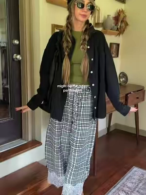 Obsessing over these plaid pants for fall 🖤  #OOTD#fall#affordablefashion#style 