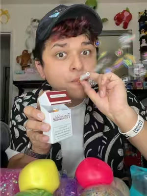 This is the weirdest way to blow bubbles 🫧😵‍💫  #bubbles #prank #bubblemaker #viral 
