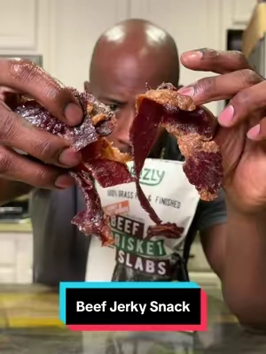 High protein beef jerky snack. #tiktokshopsummersale #beefjerky #snakcks #proteinsnack 