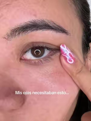 Lo mejor que comencé a hacer por mis Ojeras 🥹 #vtcosmetics #vtpdrn #reedleshot #eyebags #tiktokshopcreatorpicks  Solo comparto mi experiencia. Estados Unidos únicamente 🇺🇸 Ad 