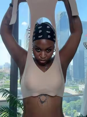 POV: You've been slouching for 20 years… this posture bra fixed it in 3 days 😭 Grab it before the mid-year sale ends! #TikTokshopbacktoschool #weeklydeals  #payday#EXKIA #az-sp