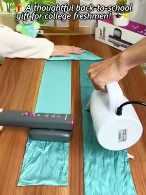 I'm honestly so mad I bought this before the huge price drop hit the shop! It is super gentle on delicate fabrics like silk and wool, snag this deal before it disappears. ✈️👚#girlythings#steamer#oghomsteamer#StudentSavings#backtoschoolhaul@OGHom US 