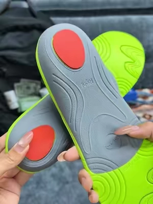 Wish someone had told me sooner.
 #ShoeInsoles #PlantarFasciitisRelief #FlatFeet #ArchSupport #TikTokMadeMeBuyIt