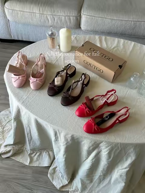 Getting the fall wardrobe ready one pair at a time #fallstyle #maryjaneshoes #fallshoes#chunkyheels #fallvibes 