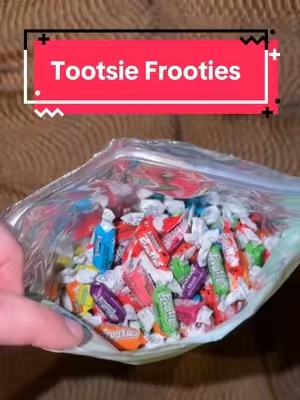 Tootsie Frooties Candy #frooties #tootsieroll #candy #sohochic #tiktokshopsummerpicks 