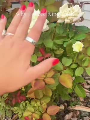Sleep, stress, HRV, heart rate, body temperature, steps, activity, calories, and women’s health tracking… all without app fees. 🤍 #RingConn #SmartRing #SleepTracker #HealthTracker #TikTokshopbacktoschool 