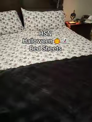 HSN emryn house came out with new Halloween printed bed sheets in 4 prints @HSN, Inc #halloweensheets #bedsheets #halloweenbedsheets #halloweenbedroom #gothicbedding 