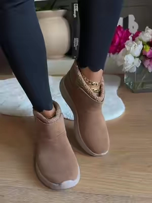 Skechers Slip-ins boots give you hands-free convenience with the cozy comfort you want for chilly fall and winter days #Skechers #SkechersSlipIns #SlipInBoots #WinterBoots #ComfortBoots 