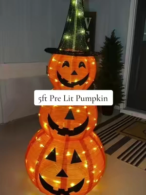#halloweendecorations #outdoorhalloweendecor #halloweendecor #spookyseason 