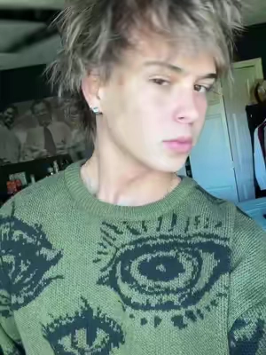Fye sweater #tiktokshop #fashiontiktok #fashion #fit #sweater 