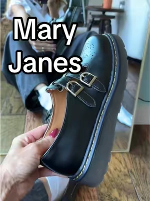 True to size and soooo comfy!! @Athlefit shoe shop #maryjaneshoes #maryjanes #fallshoes #fallaesthetic #womensshoes 
