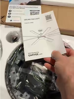 Great looking 8 blade fan with light #ceilingfan #aircirculation #tiktokshopcreatorpicks 