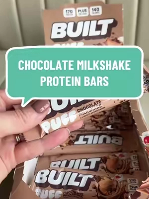 These chocolate milkshake protein bars are my favorite flavor 🙌 @Built Bar #proteinbar 
