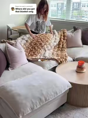Replying to @madi it’s so cute and cozy ☁️🤎✨🦌 #blanket #cozyathome #deerprint #blankets #cozyblanket 