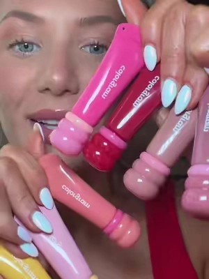 NEW Lip Serums from @colorgram just launched😍 These are like a lip mask/treatment & a gorg gloss had a baby and I am obsesseddd🤌🏼✨  #colorgram #newdropsforyou #kbeauty #koreanmakeup #lipcombo 