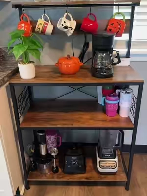 La calidad de este mueble es increíble la puedes usar para tu área de café, para colocar todos tus electrodomésticos o área de plantas. #coffebar #coffe #muebles #mueblesmodernos #mueblesdemadera 