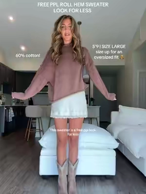 the perfect cotton roll hem sweater for the transition into fall<3 you can build so many cutie outfits w this!!