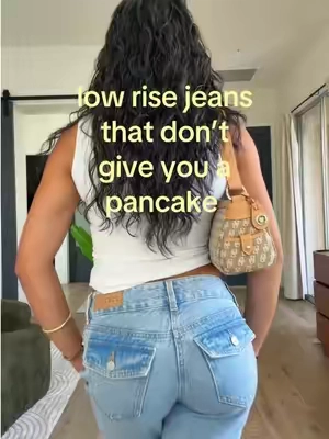 flatters the 🍑 so good 