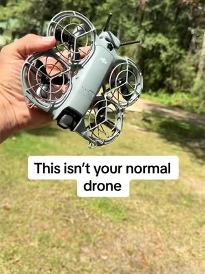 Straight out the box comfortably flying around my neighborhood with not a care in the world with its advanced occupancy sensors flight map to show you obstacles and beginner friendly mode. It’s almost impossible to crash this drone when you first start flying it. #drone #djidrone #fpvdrone #content #techfinds 