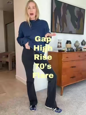 These are some of the most flattering jeans I own! I’m 5’9”-140 wearing the 4long.@Gap #flares #flarejeans #highrisejeans #jeans #gap 