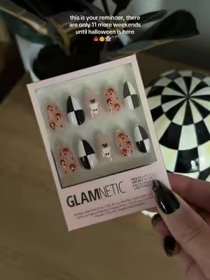@Glamnetic - MY BOO 👻🎃 #glamnetic #halloween #fallnails 