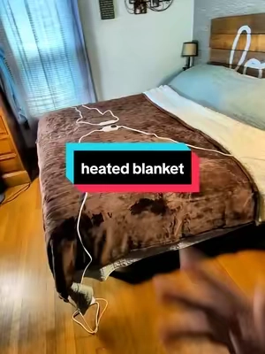 No more debating over who’s too hot and who’s too cold 😂🔥❄️ This heated blanket gives each side its own temperature control, so you can both stay comfortable all night. #Homemate #HeatedBlanket #CozyFinds