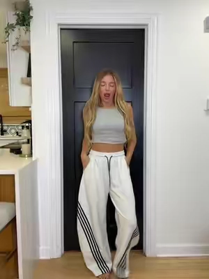 So excited about these new sweatpants! #sweatpants #baggysweats #fashiontiktok #comfyclothes #fallfashion 