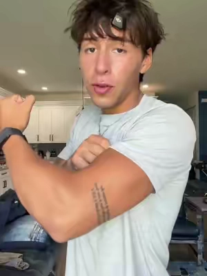 7673983934937566495