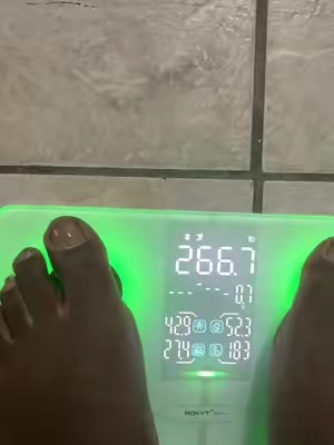 If you are only tracking your weight, you may be missing the bigger picture. This smart body scale connects to an app so you can keep your measurements and progress organized in one place. It is an easy upgrade from a regular bathroom scale for anyone who wants a simple fitness tracker scale at home. Tap the product link to see it.