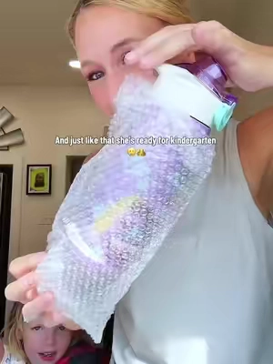 The cutest back to school leakproof water bottle #zakdesigns #waterbottle #leakproof #backtoschoolshopping #TikTokshopbacktoschool 