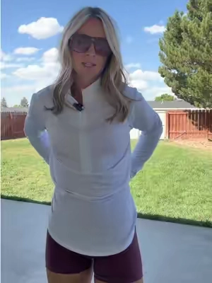I love these little zipups (: #quarterzip #falldealsforyou #workoutclothes #sweatshirt #womensoutfits 