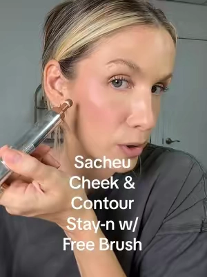basically a 3 for 1 what?? wearing I’m flirty in the cheek stay-n & giving drama in the contour! ❤️🤎 @SACHEU Beauty US #sacheubeauty #sacheucheekstayn #sacheucontour #redblush #blushandbronzer 