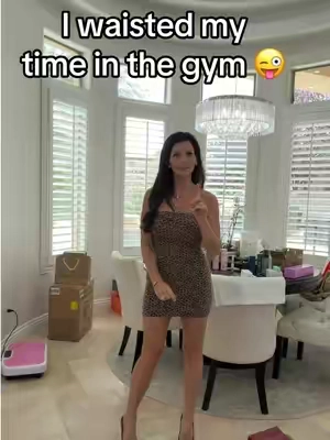 I wasted my time in the gym… 😳 I was building the muscle, but the loose, crepey skin was hiding all the work. Power Peptide Firming Cream has been the missing step—because toned looks a whole lot better when your skin looks firm too. 👏🏼🔥 #Over40Beauty #FirmingCream #CrepeySkin #BodyCare #PeptideCream