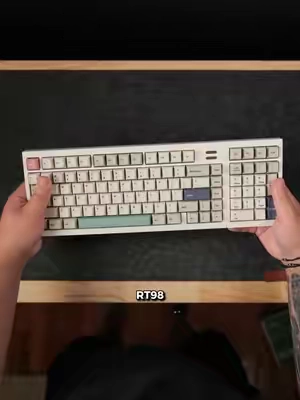 A keyboard thats for both  LEFT AND RIGHT handed people is kinda insane. The Epomaker RT98 combine a retro-modern style with a nice twist, you can switch the numpad from the normal side to a southpaw style on the left side of the keyboard. I have yet to see a mechanical keyboard that can do that, its so dope. #epomaker #mechanicalkeyboard #creamykeyboards #keebs #keyboards 