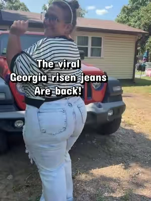 Viral jeans are back again and selling quick.  #TikTokshopbacktoschool  #risenjeans #plussize #midsize 