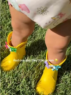 These rain boots are adorable 