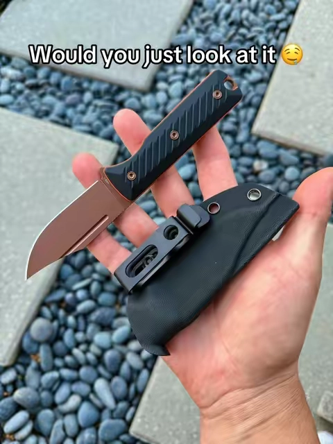 Vosteed Vombat fixed blade featuring a 3.16-inch AEB-L Bowie blade, textured G10 handle with orange inlays, spine jimping, lanyard hole, and a compact Kydex sheath with metal clip. #Vosteed #Vombat #FixedBlade #EDC #KnifeTok