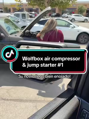 La mejor manera de prevenir esperar en la calle! #jumpstart #jumpstarter #wolfbox #emergencykitessentials #portableaircompressor @WOLFBOX 